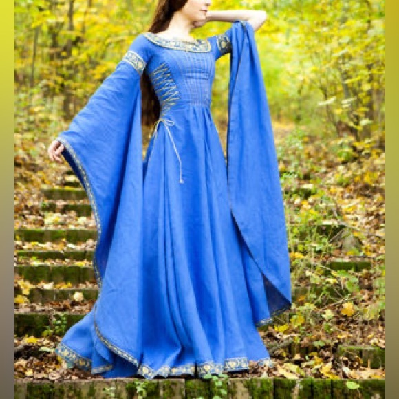 ARMSTREET Lady of the Lake GREEN dress - Picture 4 of 9